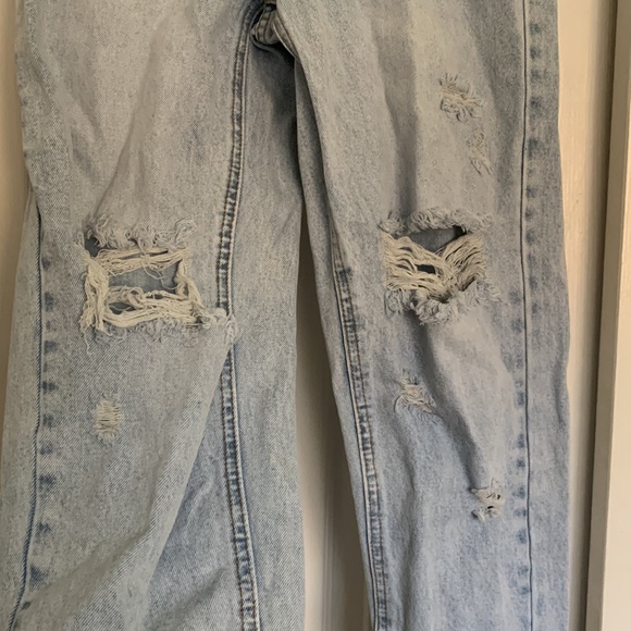 Light wash ripped shein dad jeans, size 2/S - Picture 3 of 5